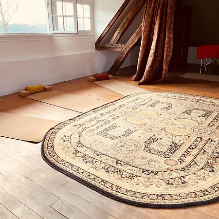 Aux Oiseaux Bed & Breakfast 3*